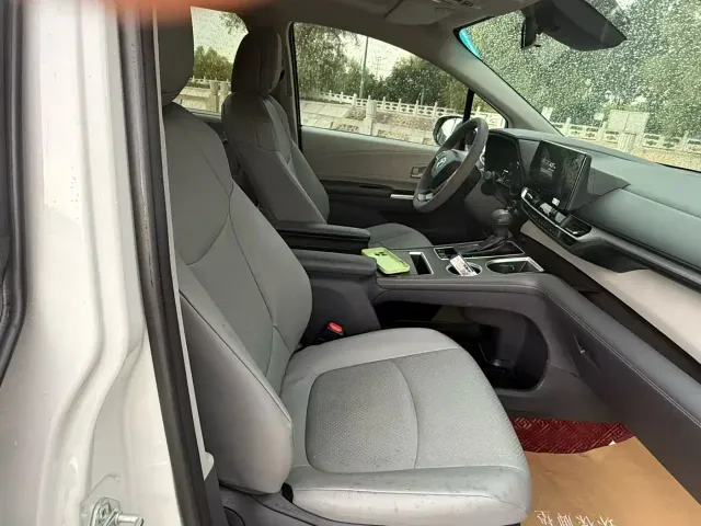 Toyota Granvia — Фото автомобиля 4