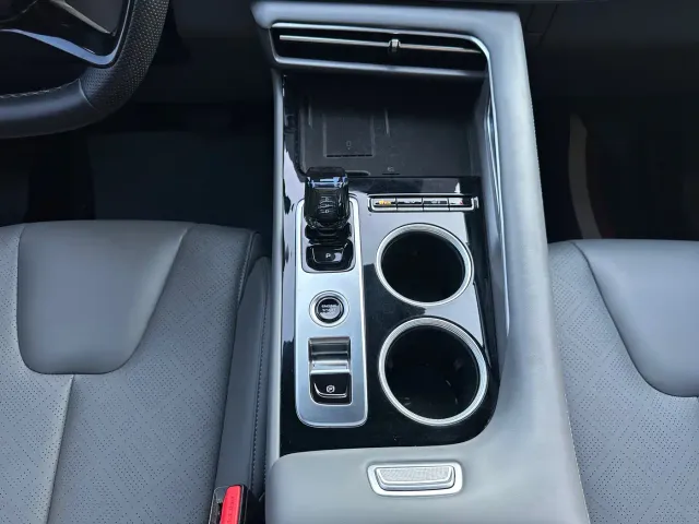 Geely Boyue — Фото автомобиля 19
