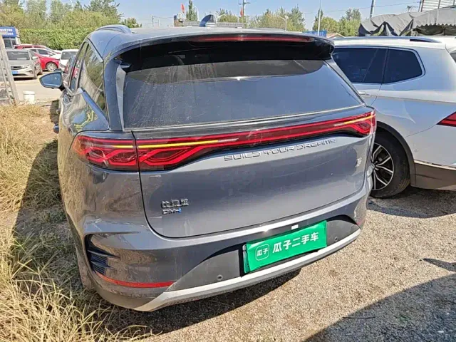 BYD Tang — Фото автомобиля 5
