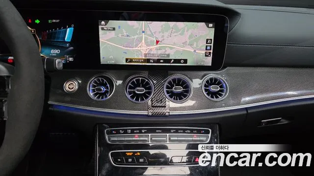 Mercedes-Benz E-Class — Фото автомобиля 9