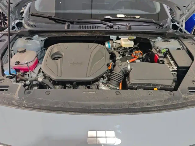 Geely Galaxy L6 — Фото автомобиля 10