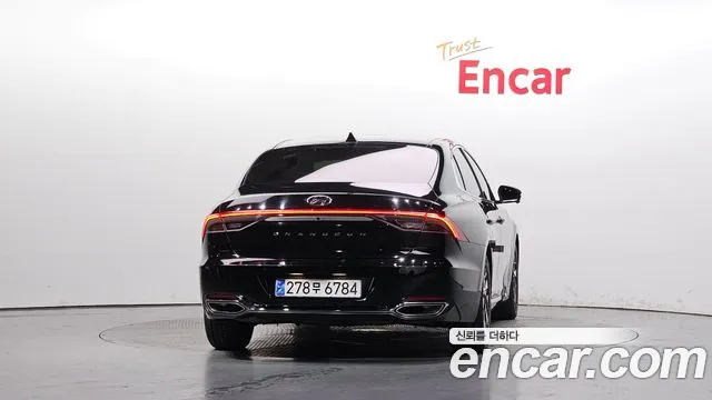 Hyundai Grandeur — Фото автомобиля 3