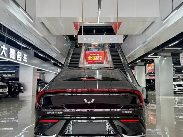Wuling Starlight — Фото автомобиля 5