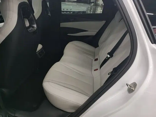 BYD Seal 06 — Фото автомобиля 16