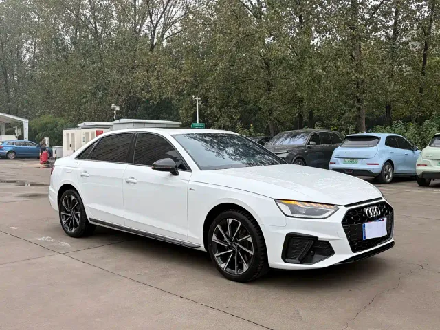 Audi A4L — Фото автомобиля 5