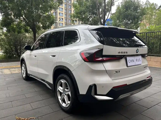 BMW X1 — Фото автомобиля 4