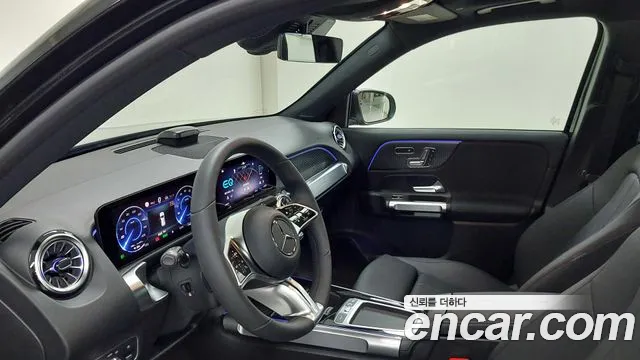 Mercedes-Benz EQB — Фото автомобиля 14