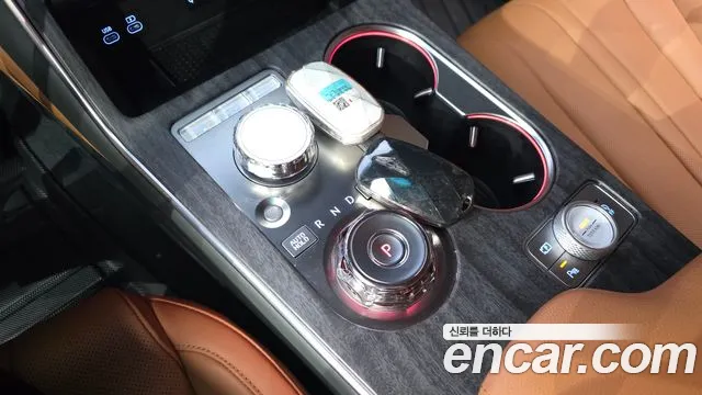 Genesis GV80 — Фото автомобиля 12