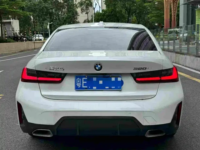 BMW 3 Series — Фото автомобиля 5