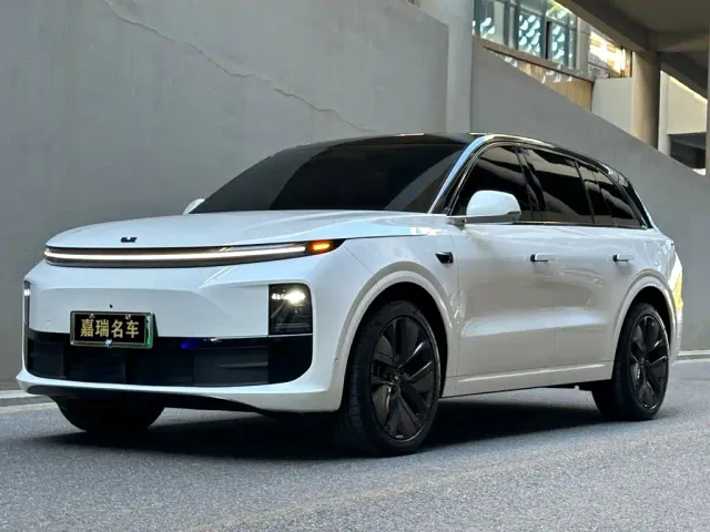 Фотография автомобиля — Li Auto L6