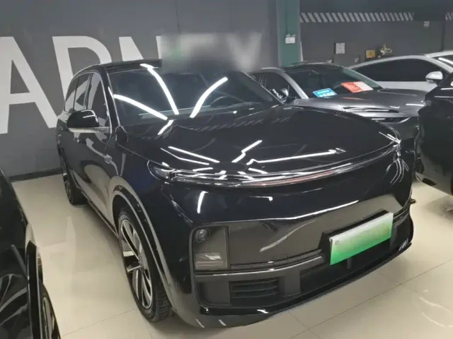 Li Auto L9 — Фото автомобиля 3
