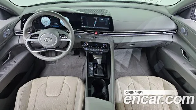 Hyundai Avante CN7 — Фото автомобиля 10
