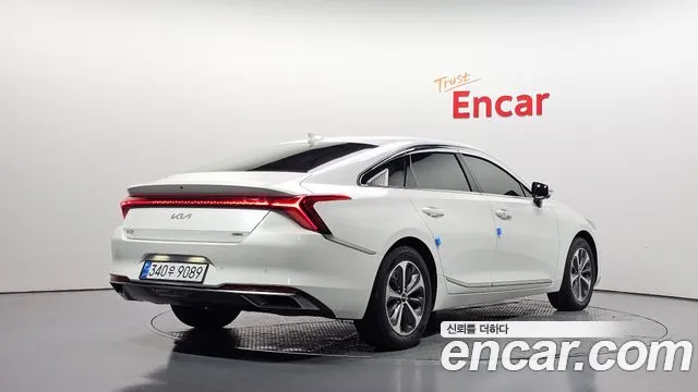 Kia K8 Hybrid — Фото автомобиля 2
