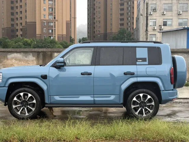 BYD FangChengBao Leopard 5 — Фото автомобиля 8
