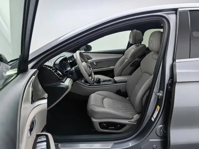 BYD Han — Фото автомобиля 10