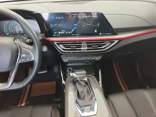 Changan Oushang X5 — Фото автомобиля 12
