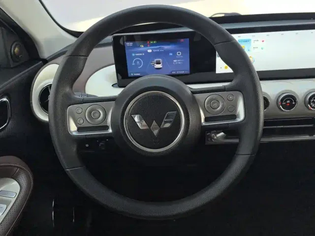 Wuling Bingo — Фото автомобиля 15