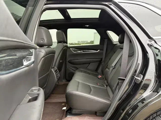 Cadillac XT5 — Фото автомобиля 13