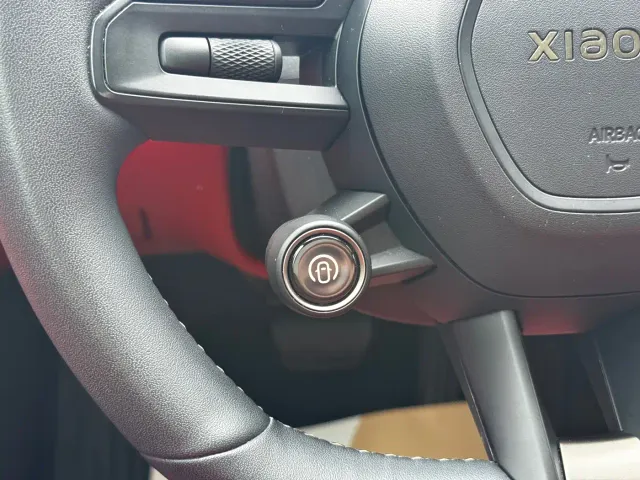 Xiaomi Auto Xiaomi SU7 2024 RWD Ultra Long Range Advanced Smart Driving Pro Edition — Фото автомобиля 30