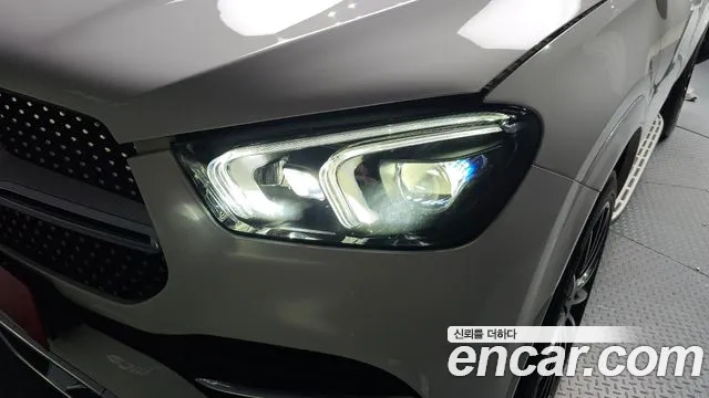 Mercedes-Benz GLE-Class — Фото автомобиля 17