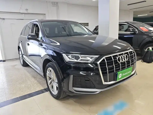 Audi Q7 — Фото автомобиля 21