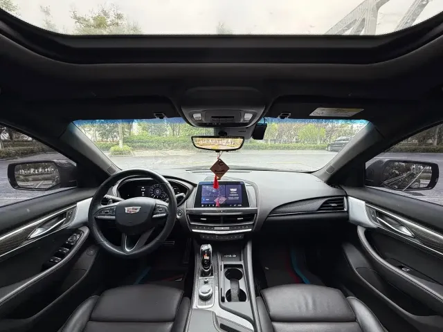 Cadillac CT5 — Фото автомобиля 12