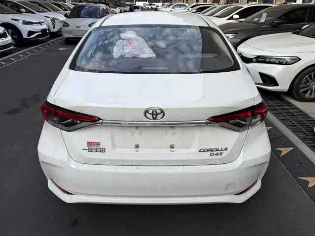 Toyota Corolla — Фото автомобиля 10
