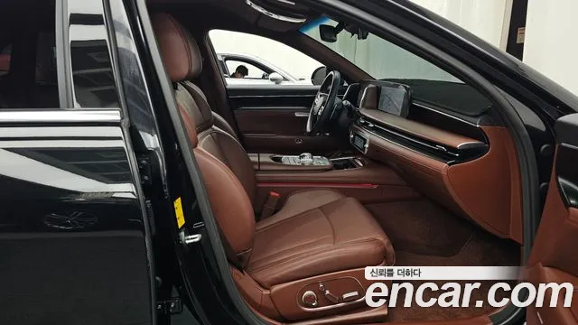 Genesis G90 Бензин 3.5 турбо AWD — Фото автомобиля 11