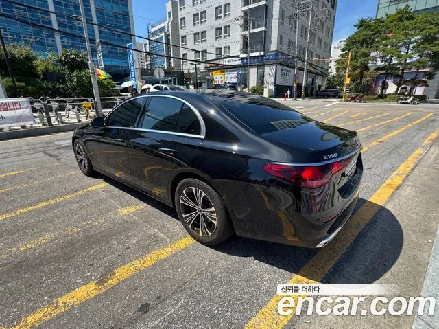 Mercedes-Benz E-Class W214 — Фото автомобиля 2