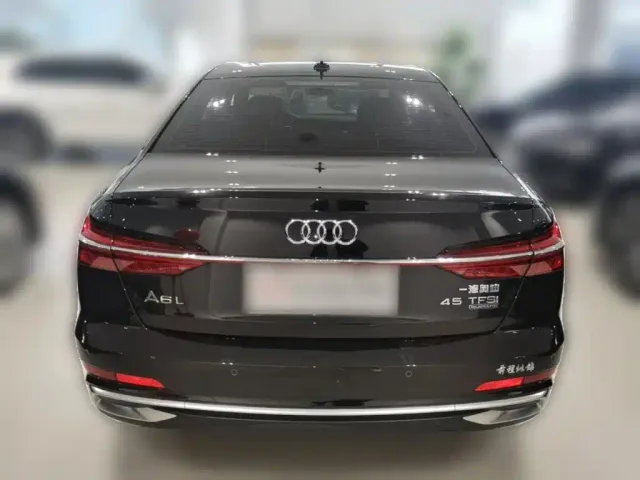 Audi A6L — Фото автомобиля 7