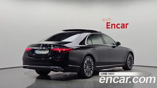 Mercedes-Benz S-Class — Фото автомобиля 2