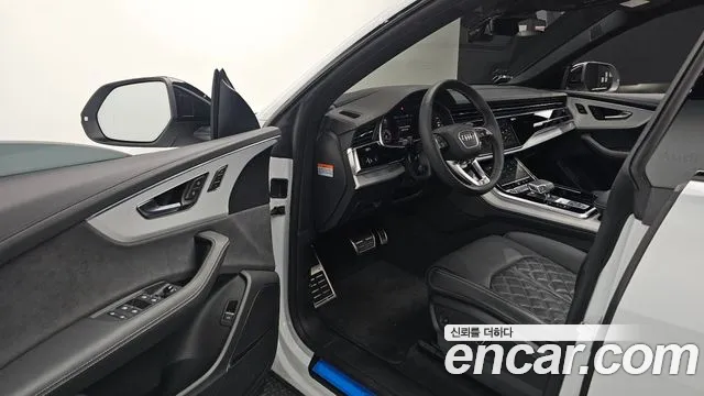 Audi Q8 55 TFSI quattro Premium — Фото автомобиля 9