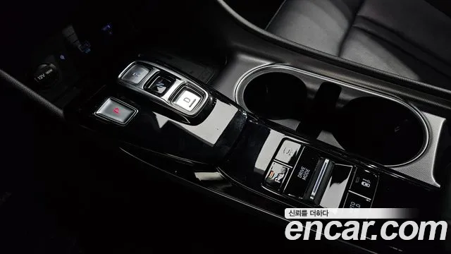 Hyundai Sonata — Фото автомобиля 12