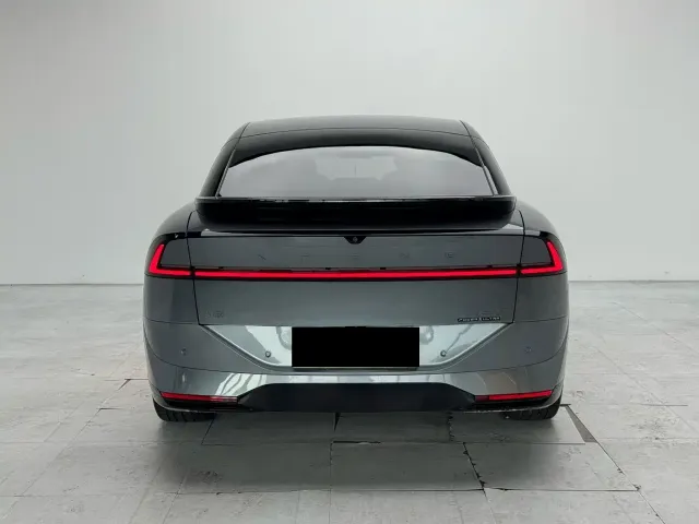 Xpeng P7+ — Фото автомобиля 9