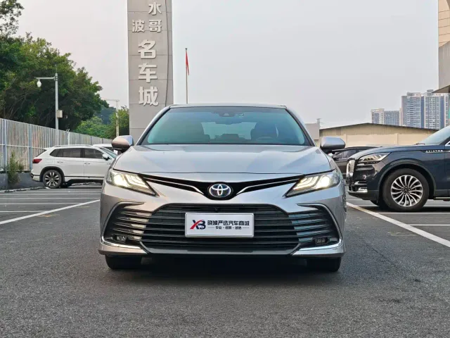 Toyota Camry — Фото автомобиля 3