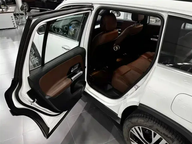 Mercedes-Benz GLB-Class — Фото автомобиля 15