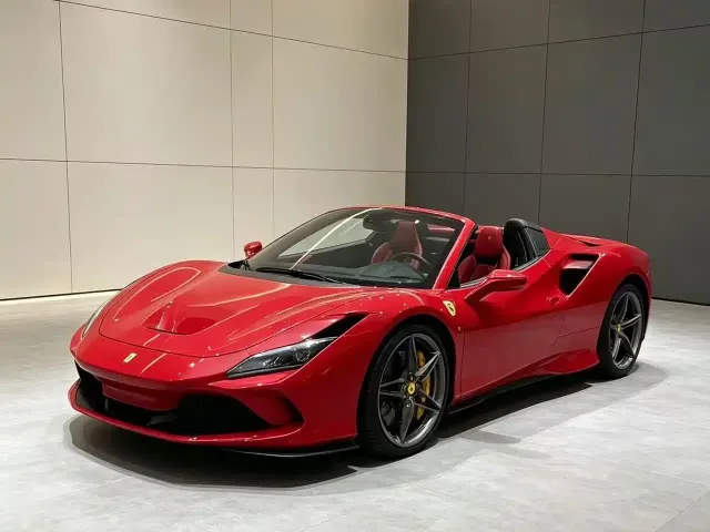 Фотография автомобиля — Ferrari F8