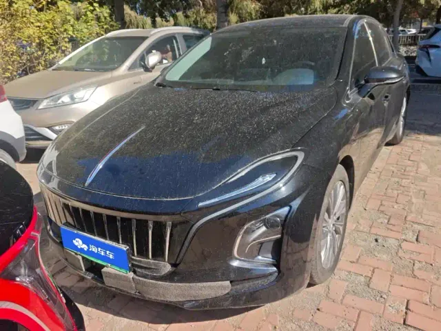 Hongqi E-QM5 — Фото автомобиля 2