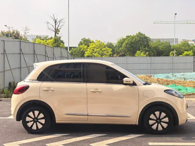 Wuling Bingo — Фото автомобиля 9