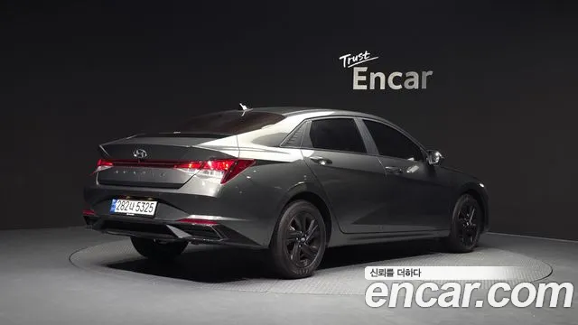 Hyundai AVANTE Avante (CN7) — Фото автомобиля 2