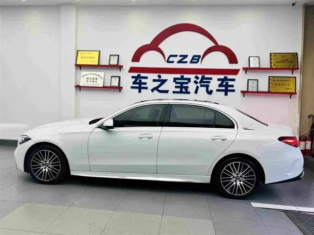 Mercedes-Benz C-Class — Фото автомобиля 5