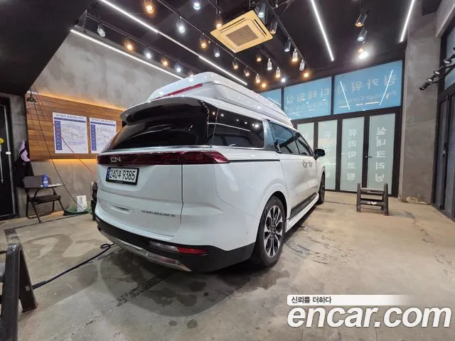Kia Carnival Generation 4 — Фото автомобиля 16