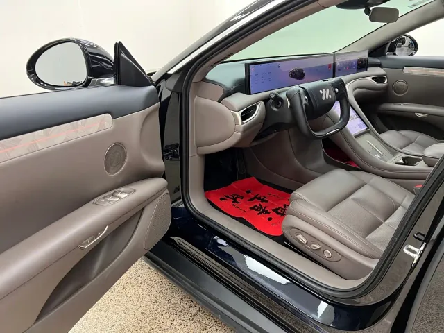 IM Motors L6 — Фото автомобиля 14