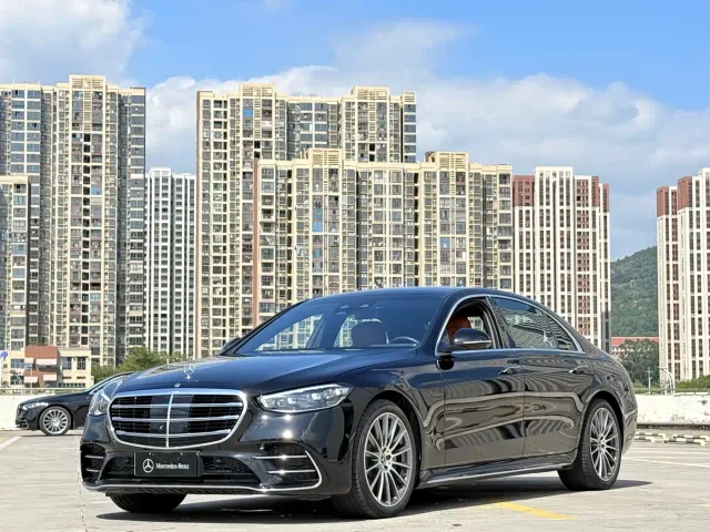 Фотография автомобиля — Mercedes-Benz S-Class