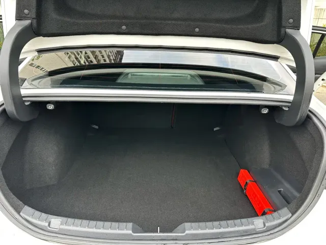 Mazda Axela — Фото автомобиля 12