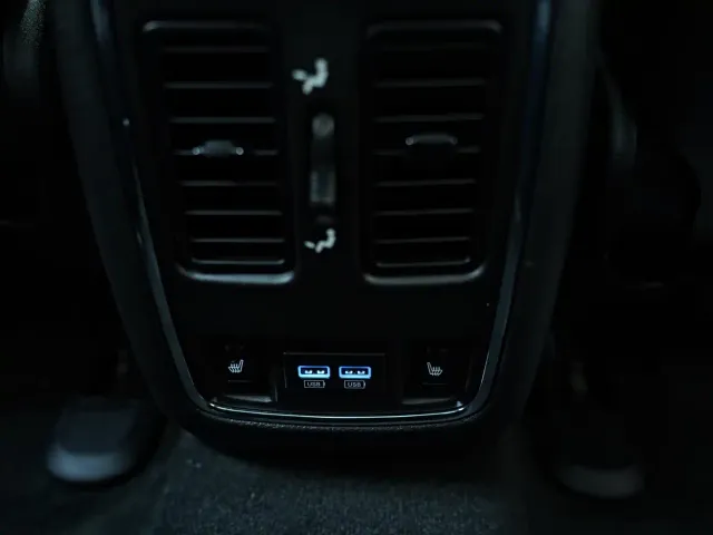 Jeep Grand Cherokee — Фото автомобиля 14