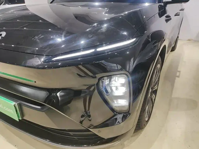 Nio ES8 — Фото автомобиля 17