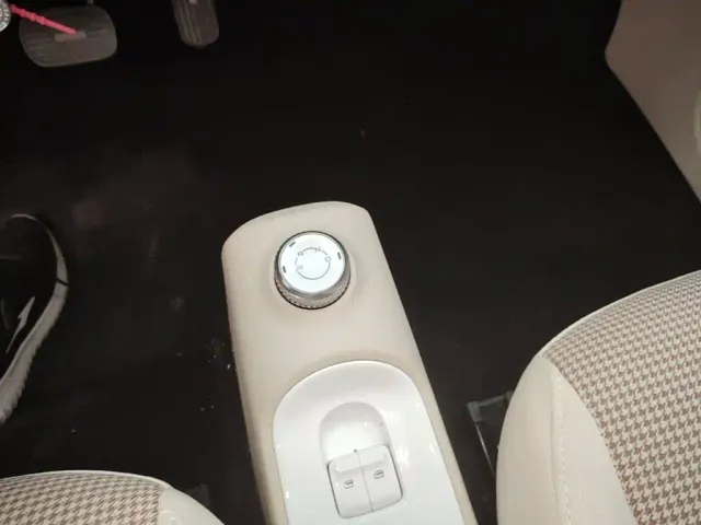 Wuling Hongguang Mini EV — Фото автомобиля 13