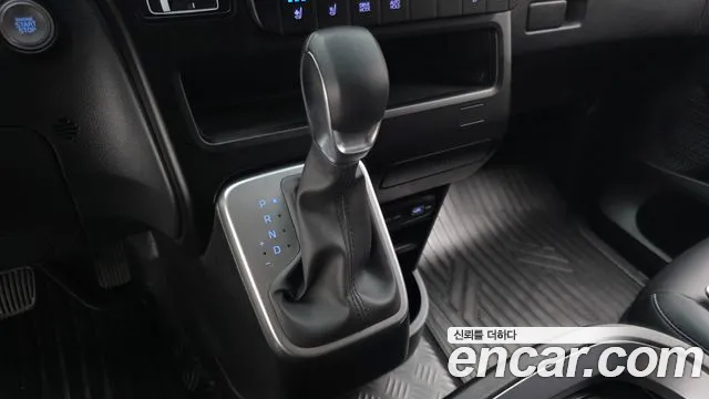 Hyundai Staria Staria L3.5 Карго 5 мест — Фото автомобиля 8