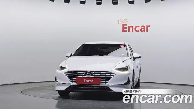 Hyundai Sonata — Фото автомобиля 3